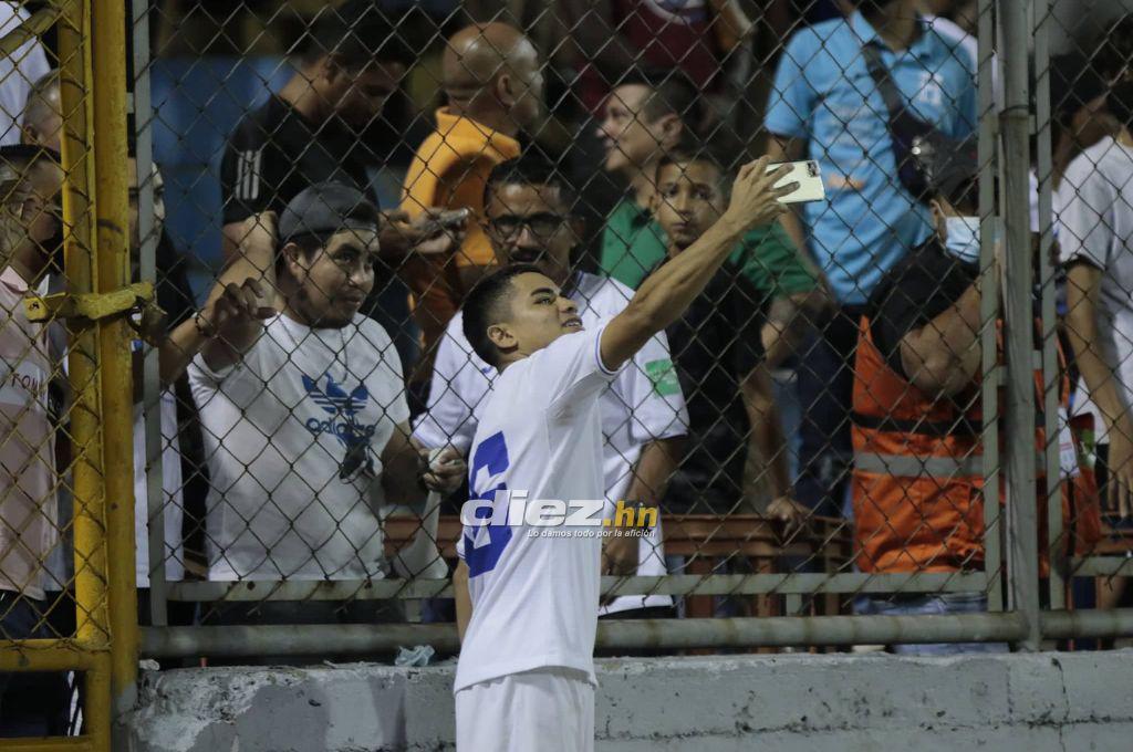 Qué dice la pancarta de las metas, así celebraron los mundialistas de Honduras en el camerino y las selfies de Odin Ramos e Isaac Castillo