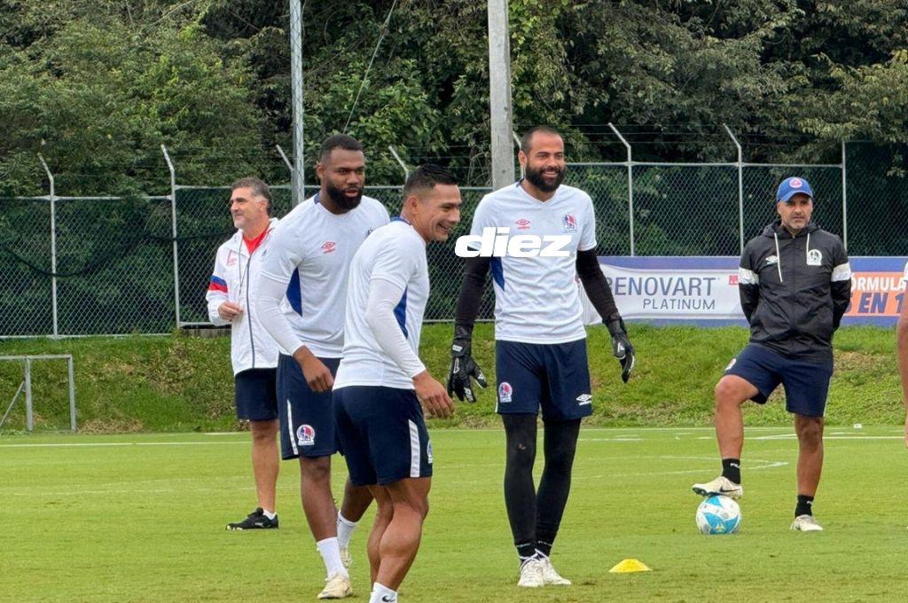 Olimpia vs Marathón: tremendo abrazo de Espinel, futbolista usa vendaje para llegar a la final y otro se ausenta del entreno