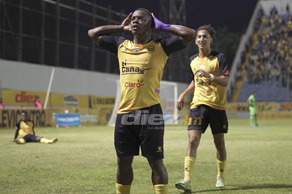 El gesto de Rocca con Campana, los mensajes ‘ocultos’ de Omar Rosas y besos en Real España tras avanzar a la final