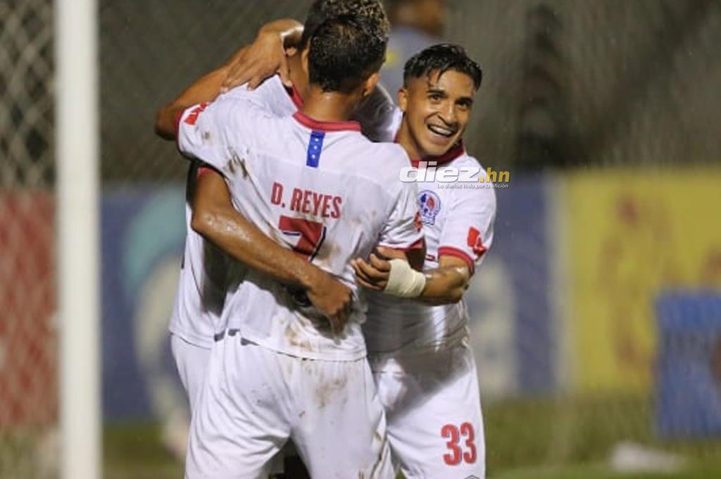 Después de ocho meses, Michaell Chirinos volvió a jugar un partido oficial con Olimpia