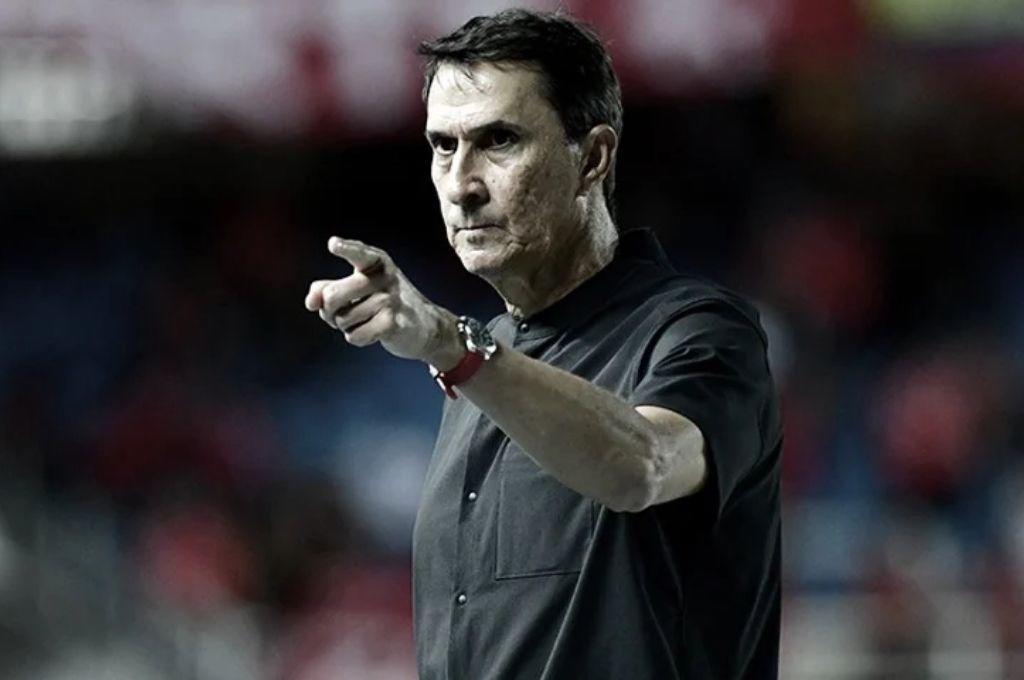 Una leyenda del Barca y un mundialista: los candidatos para dirigir a la selección de Costa Rica para el Mundial 2030