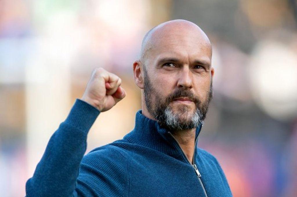 Renunció seguir dirigiendo en Inglaterra y ahora trabaja en un aeropuerto: la razón por la que tomó está decisión: Es un cambio radical