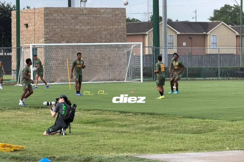 Dereck se reúne con sus hermanos y Maynor en la Selección: ¿De qué hablaron?