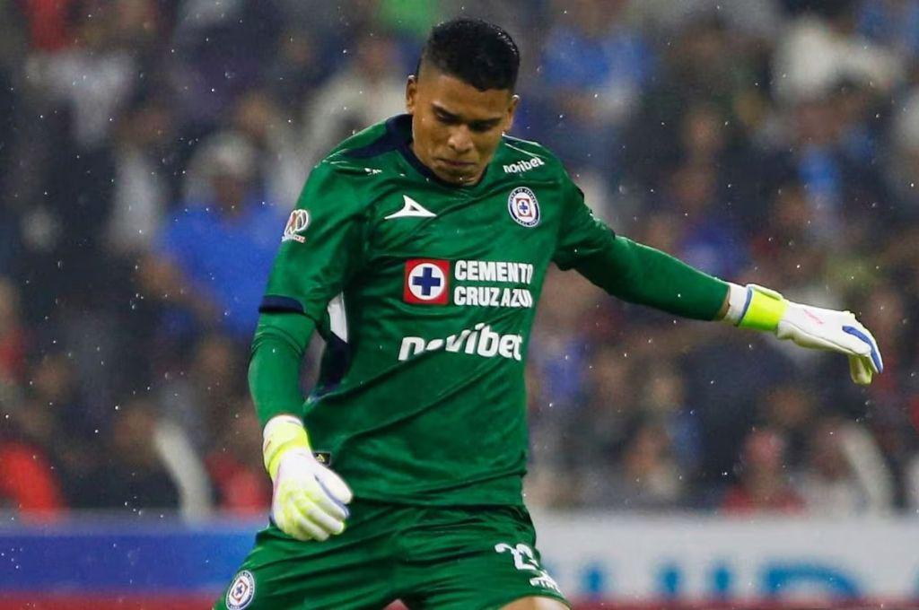 ¡Escándalo! Jugador de la Liga MX es acusado de robar casa en México y esto dijo la dueña que se llevó: 15 pares de tenis