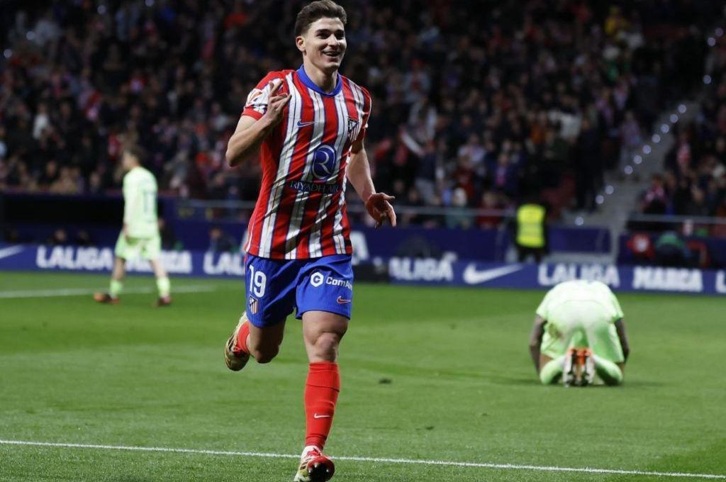 Julián Álvarez será nuevo jugador del Barcelona: el contrato que firmará y los millones que pagarán por el argentino