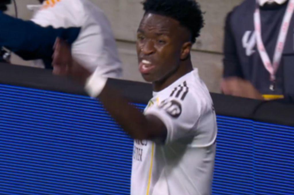 Mbappé le cerró la boca a Vinicius, el jugador que salió enojado con Xabi y la polémica que reclama el Oviedo ante Madrid