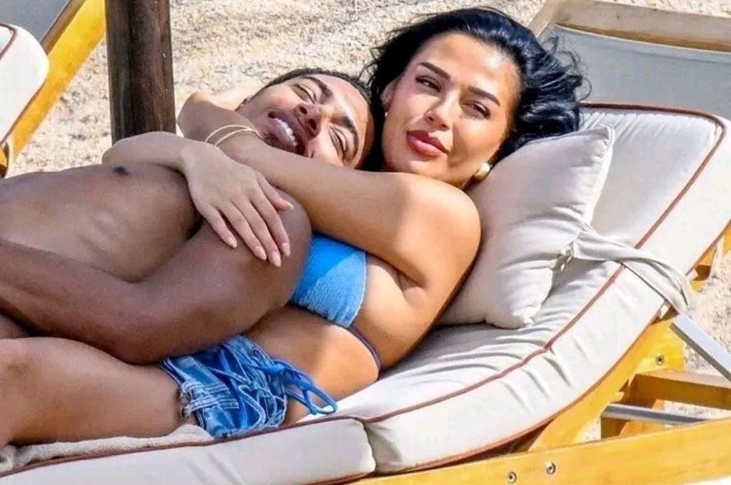 La polémica 'íntima' foto de Bellingham con su novia en sus vacaciones por Italia: las imágenes se hicieron virales