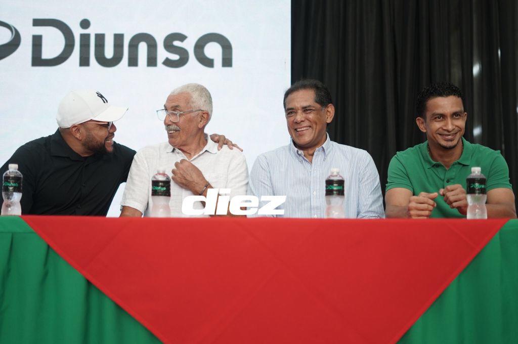 Cuerpo técnico con ídolos del club y un Manolo muy feliz: así fue la presentación de Keosseián como nuevo DT del Marathón