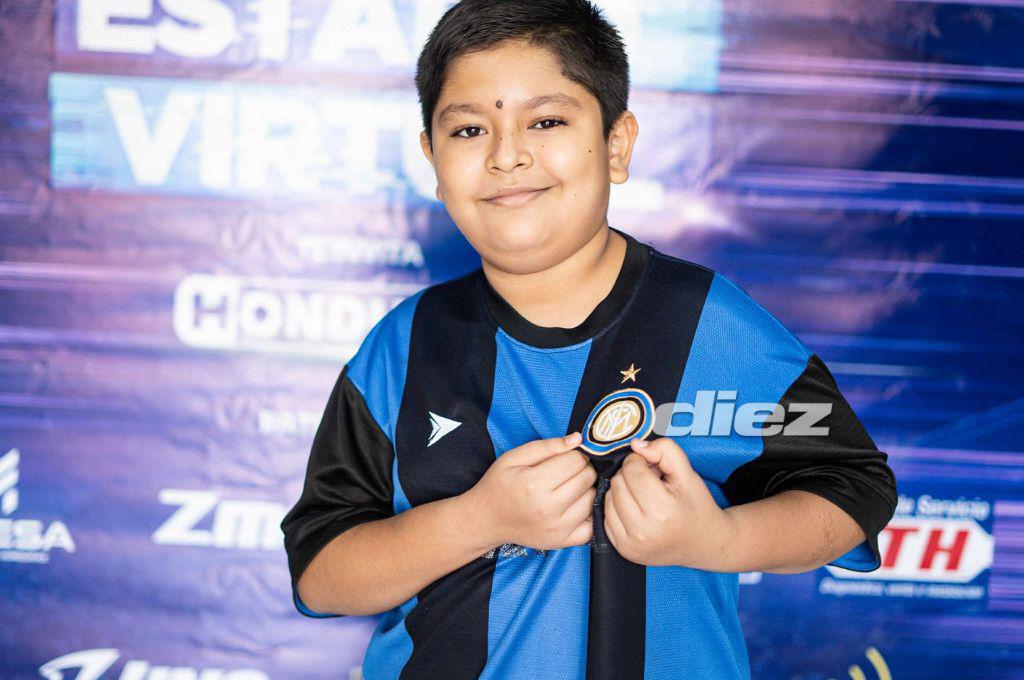 Diario Diez regaló una moto: así fue el ambientazo que se vivió en el Estadio Virtual en Expocentro por la final de la Champions League