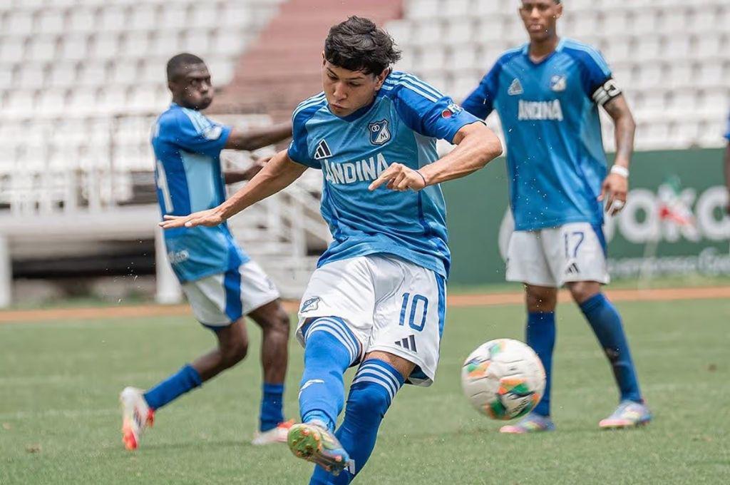 Falcao lamenta la muerte de su compañero: promesa del fútbol fallece en pleno partido y se revela la razón