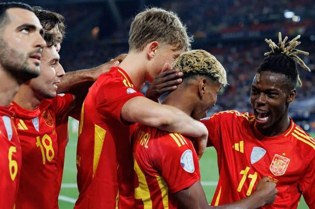 Nico Williams traicionaría al Barcelona y el mensaje que no le gustó a Lamine Yamal: Me voy al...