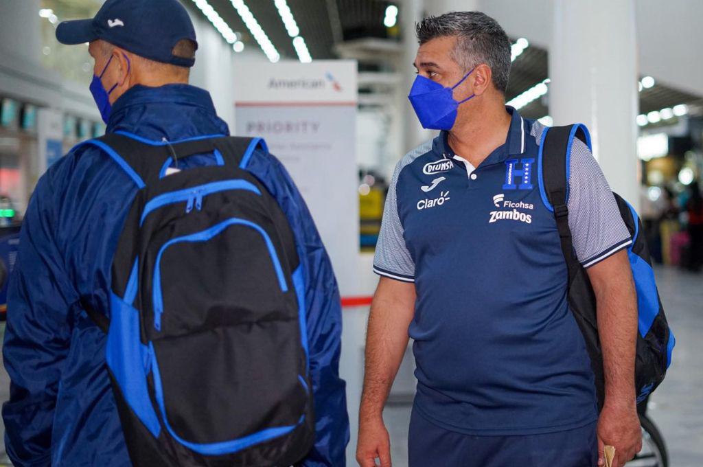 ¡Por fin salieron! Honduras dormirá en Miami y llegará hasta este lunes a San Pedro Sula a horas de jugar ante Curazao