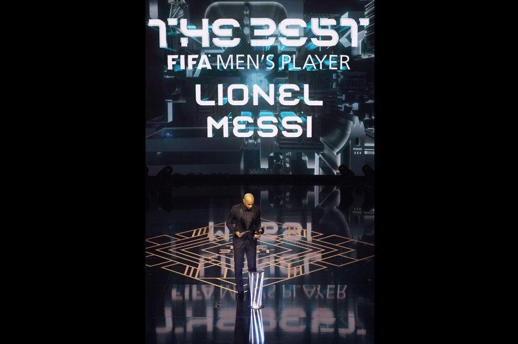 La ‘burla’ de Messi en los Premios The Best, la frustrante reacción del padre de Haaland y Mbappé le ‘dio’ el trofeo al argentino