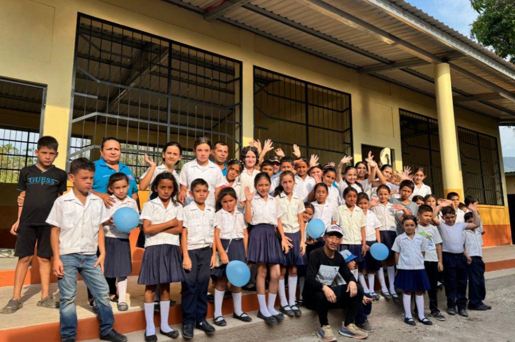 Desmayados y apoyo total del pueblo hondureño: Así va la ruta de 250 KM de Shin Fujiyama para construir una escuela en la UNAH