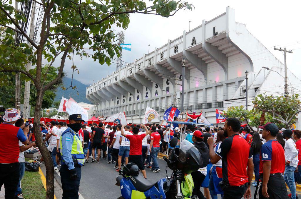 Olimpia sorprende con severas medidas para poder ingresar al partido ante UPNFM en el estadio Morazán