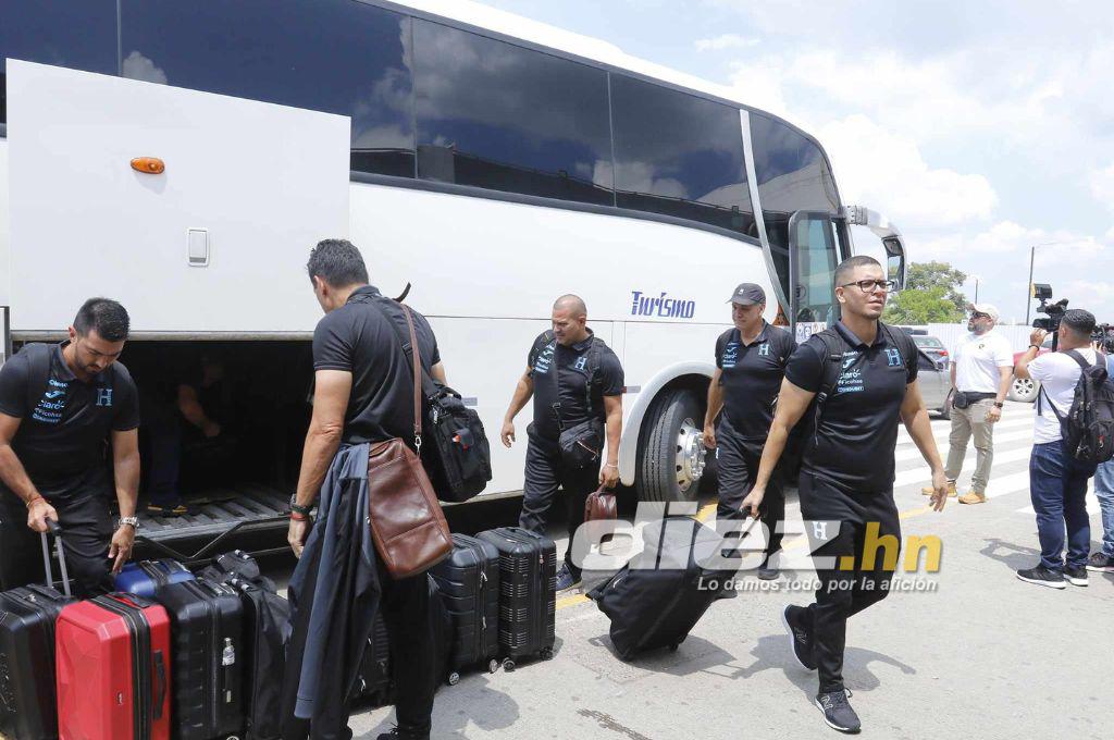 ¿Qué pasó con Rueda en el aeropuerto? hay convocado de emergencia y la afición contenta; así fue la salida de la H hacia República Dominicana