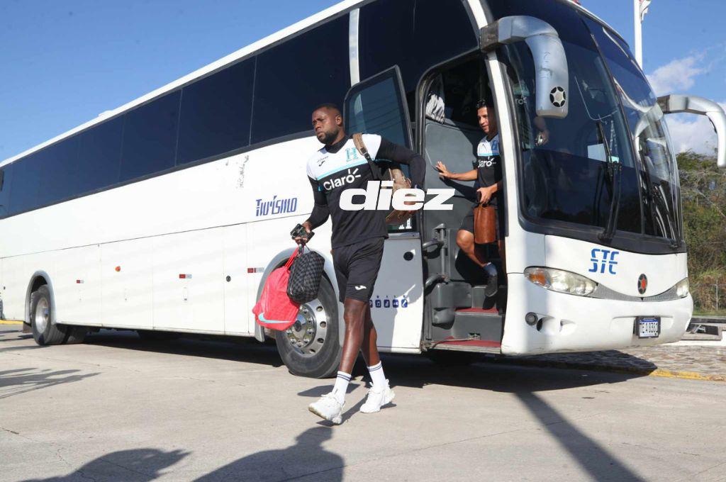Caras nuevas y visita sorpresa: así fue el primer entrenamiento de la Selección de Honduras que piensa ya en Bermudas