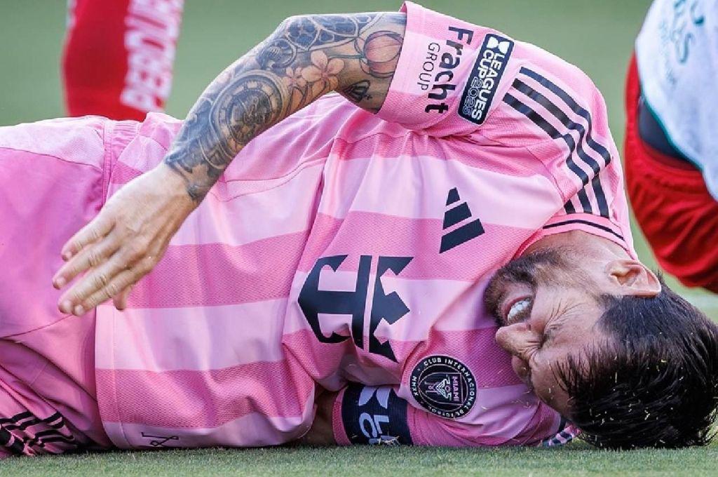 La bronca que tuvo Messi ante Necaxa, revelan la lesión del argentino y los amigos de Leo salvan al Inter Miami en la League Cup