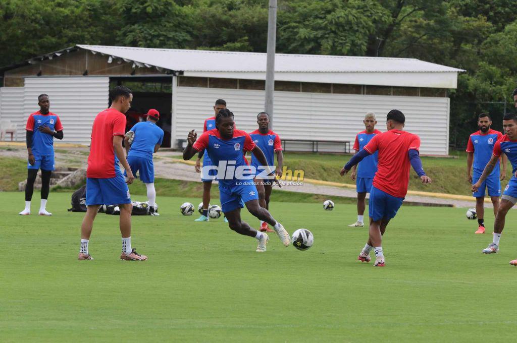 El nuevo uniforme que estrenó Olimpia, el único jugador lesionado y gran ambiente previo al duelo ante Génesis