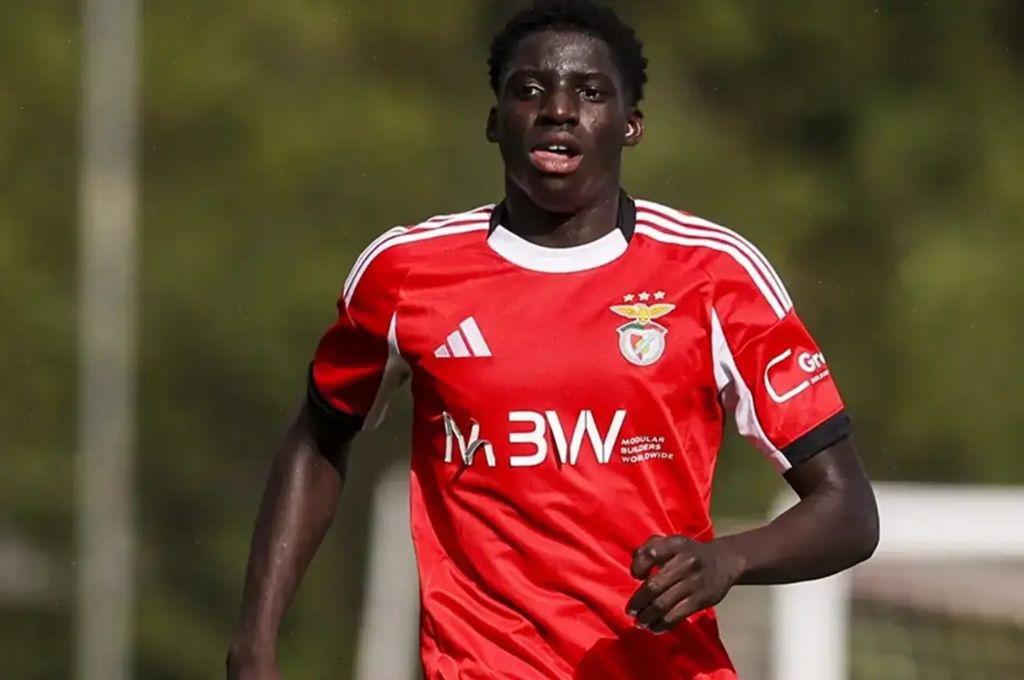 Barcelona revela que anunciará su fichaje después de la final, Benzema confirma su 'nuevo' club y el hijo de Zlatan sorprende