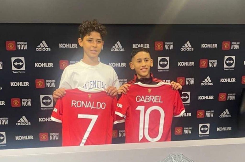 El Manchester United presenta oficialmente a Cristiano Ronaldo Jr. como su nuevo fichaje y usará el “7”