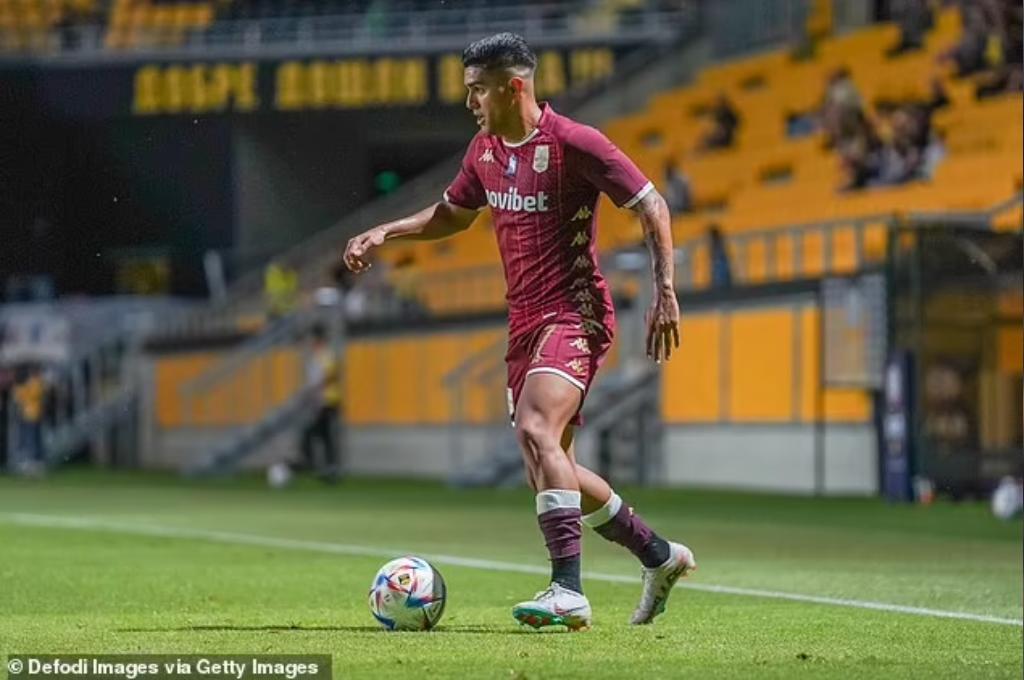 Con Luis Palma como titular, el Aris ha caído en sus dos amistoso de pretemporada. Este jueves disputarán el último ante una escuadra local.