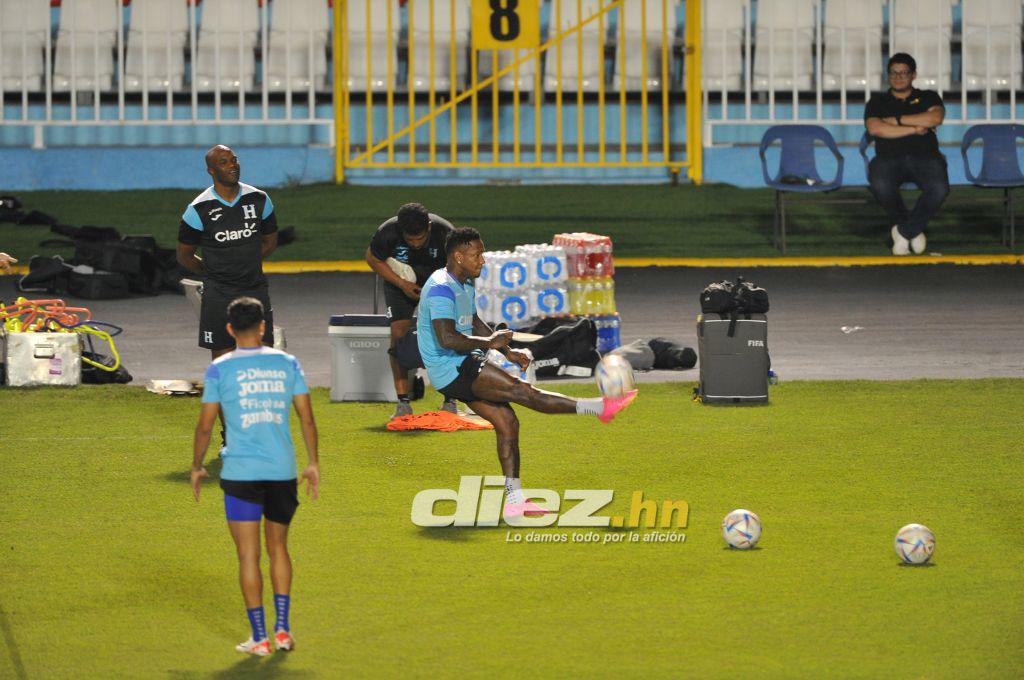 Suazo y Maynor dieron clases a los jóvenes: ¿Qué estuvo entrenando el ‘Choco’? y quién se llevó el baile en el rondo en el Chelato Uclés