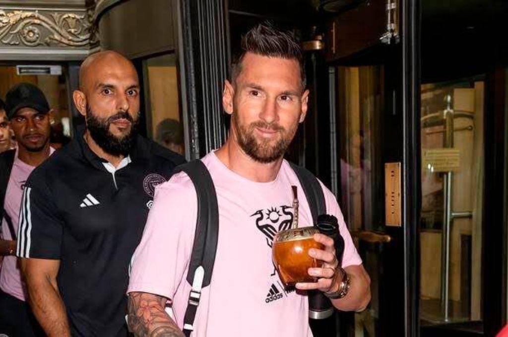 El tremendo salario de Yassine Cheuko, guardaespaldas que cuidó de Messi en Honduras: la foto que se volvió viral en San Pedro Sula