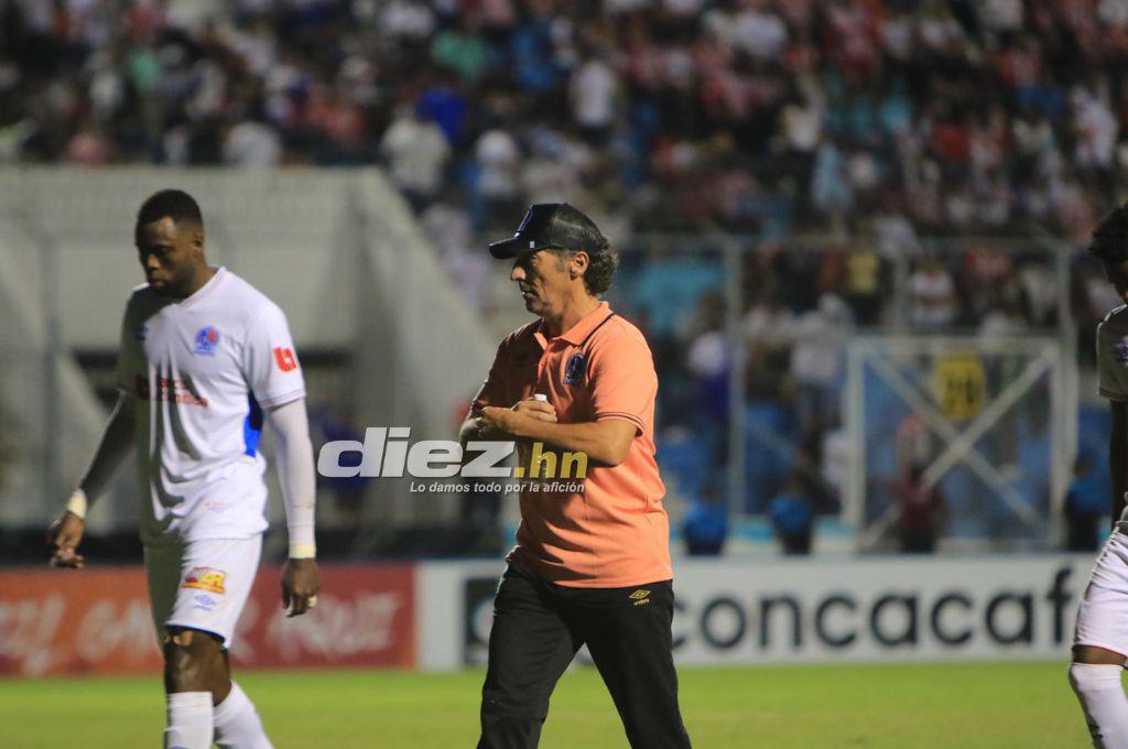 Fotos: La celebración de los panameños tras conseguir el empate en el Nacional y las caras largas en Olimpia