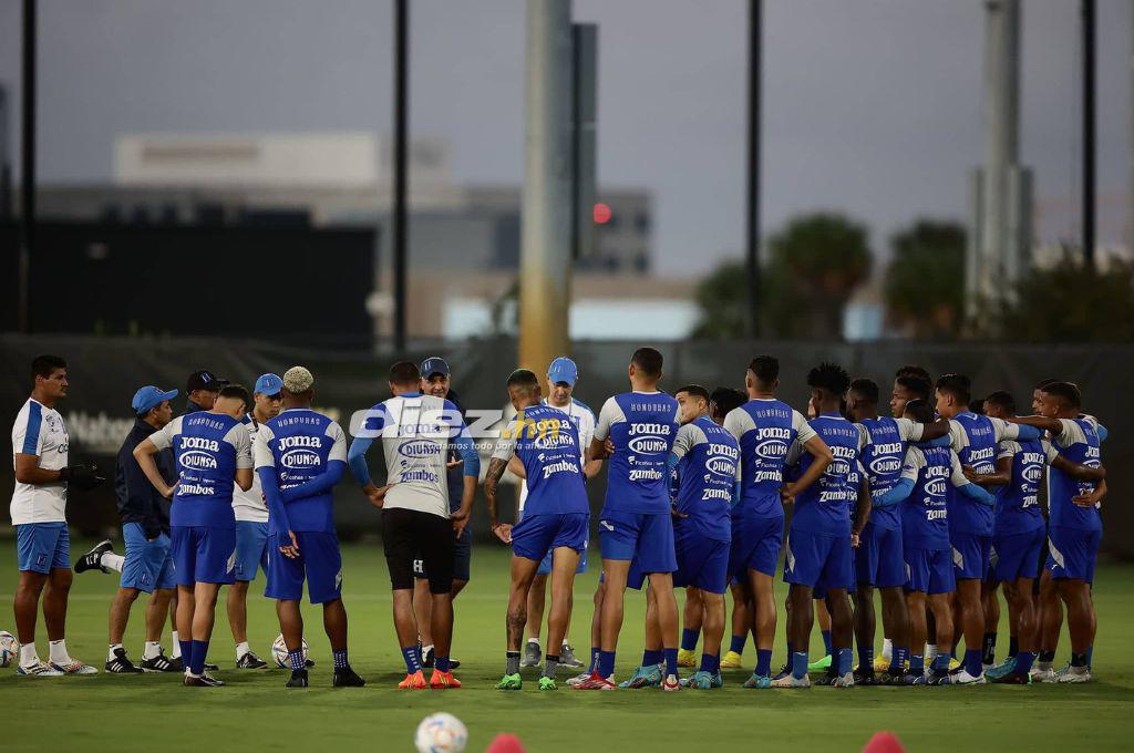 Dos bellas hondureñas se robaron las miradas: Las fotos del último entrenamiento de la Selección Nacional en Miami