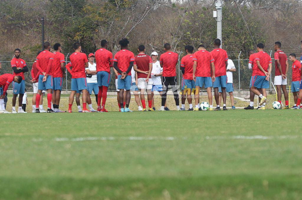 ¡Plagado de ausencias! El Olimpia de Pedro Troglio entrena diezmado previo al partido ante el Victoria