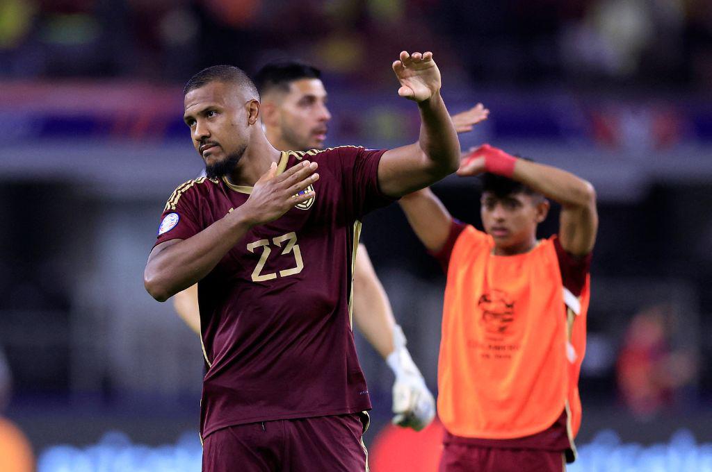 El histórico festejo de Canadá tras clasificar a semifinales de la Copa América y las lágrimas de los jugadores de Venezuela