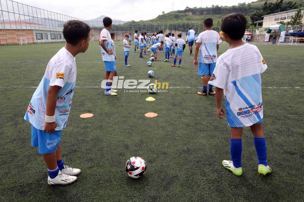 Rambo de León, David Suazo y Wilson Palacios enseñando: Así son los entrenamientos de los “Hermanos Catrachos”