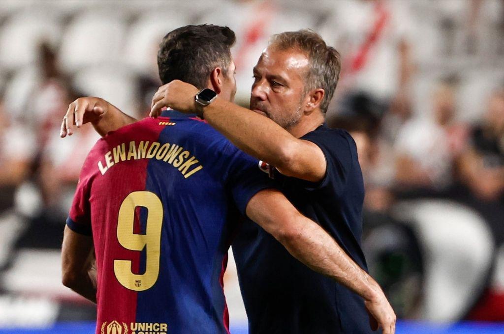 ¿Despedida? Flick confirma lo que nadie quería escuchar sobre el futuro de Lewandowski: Ya tenemos jugadores...