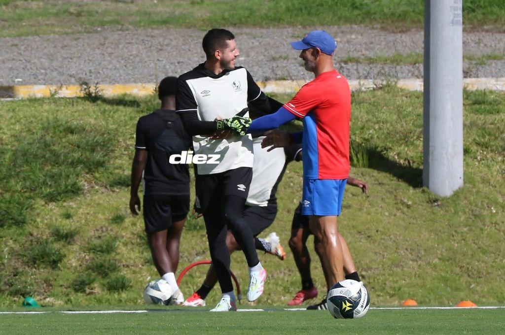 Olimpia sufrirá una baja, busca nuevo fichaje y Espinel le da la bienvenida; así fue el entreno del león previo al clásico con Motagua