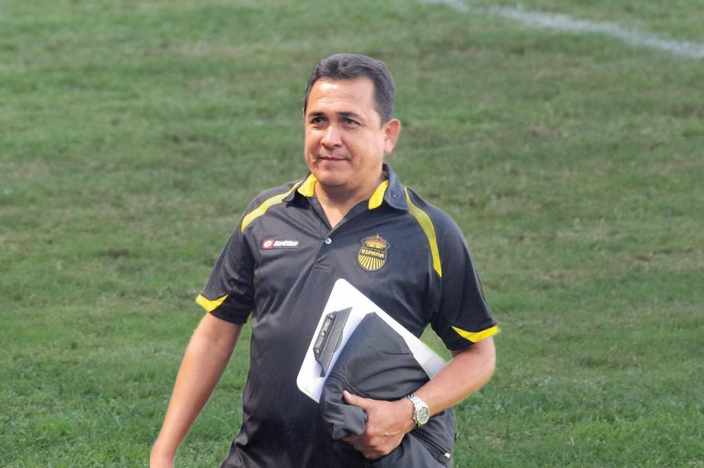 ¡Se suma el Palomo Rodríguez! El desfile de técnicos en la era Elías Burbara en el Real España; solo uno fue campeón