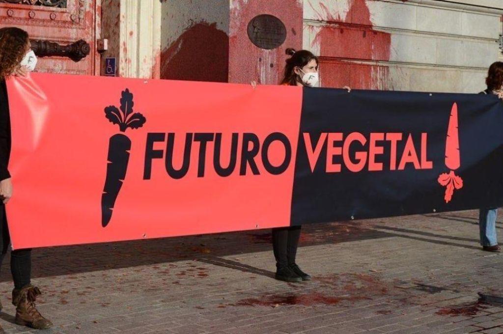 Duro golpe para Messi y Antonela: así fue el vandalismo en su mansión de Ibiza y presidente de Argentina explotó en redes