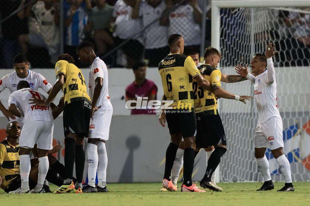 No se vio en TV: La tristeza de los jugadores del Olimpia por la crisis, bronca de Menjívar con la gente y el llenazo en el Morazán
