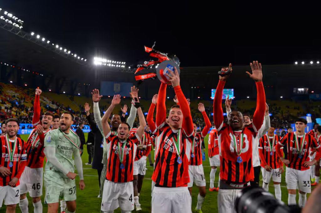 Fue acusado por violación en 2017, quedó campeón con el Milán y este día recibió una noticia: “Seis meses de prisión”