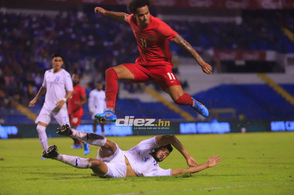 NO SE VIO EN TV: La furia de Herdman contra Diego Vázquez y los jugadores de Canadá perdiendo la cordura en el Olímpico