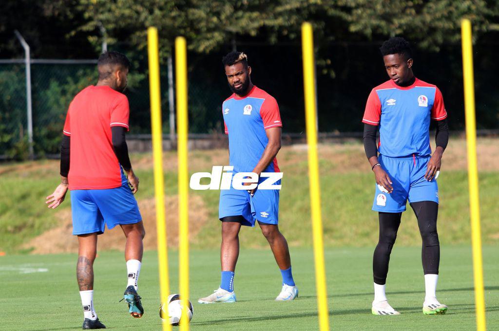 ¿Qué pasa con Araújo? Las imágenes del entreno del Olimpia; Elis activo y José Mendoza pendiente del futuro de Menjívar