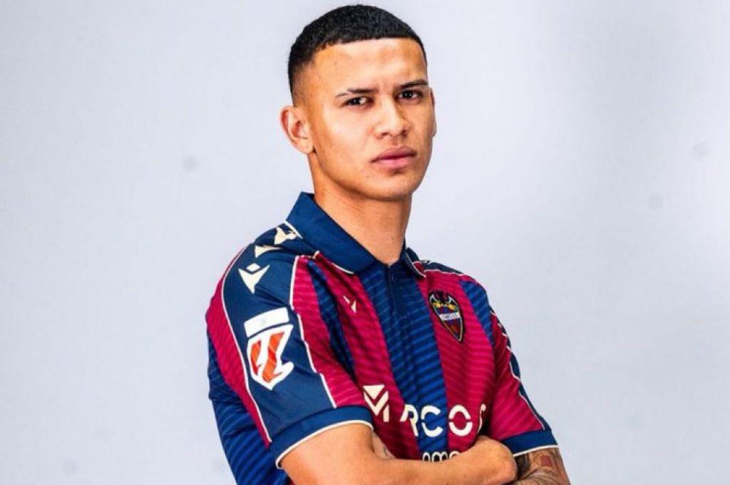 Kervin Arriaga por fin recibe la noticia que tanto quería y esta decisión tomó Levante en la Liga Española