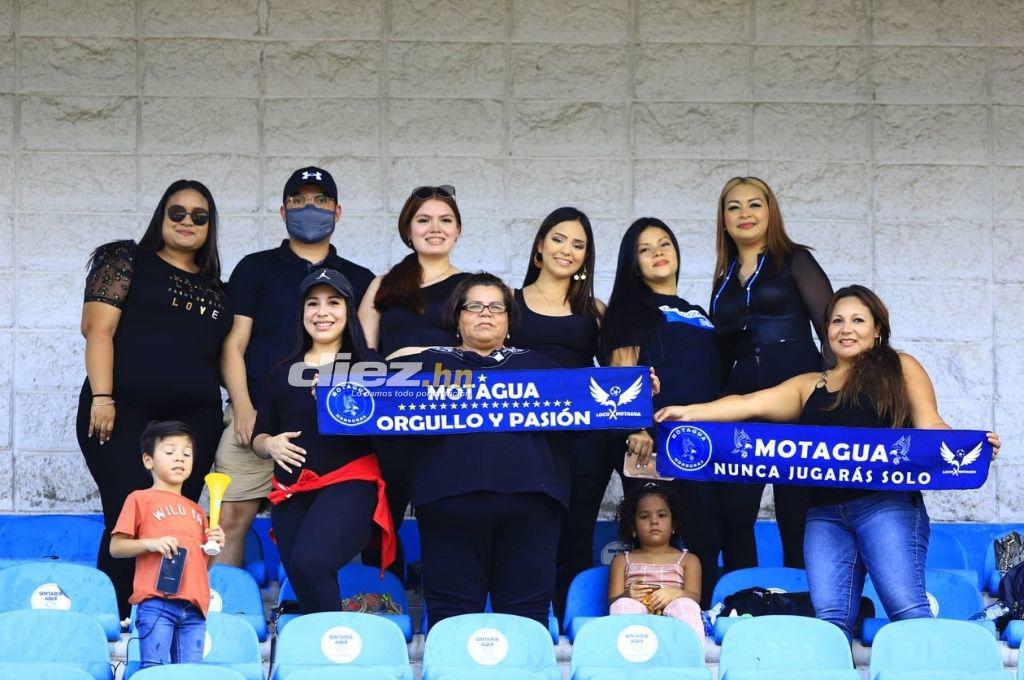 Muchos hinchas del Motagua y bellas mujeres en el estadio Olímpico de San Pedro Sula para disfrutar de la gran final