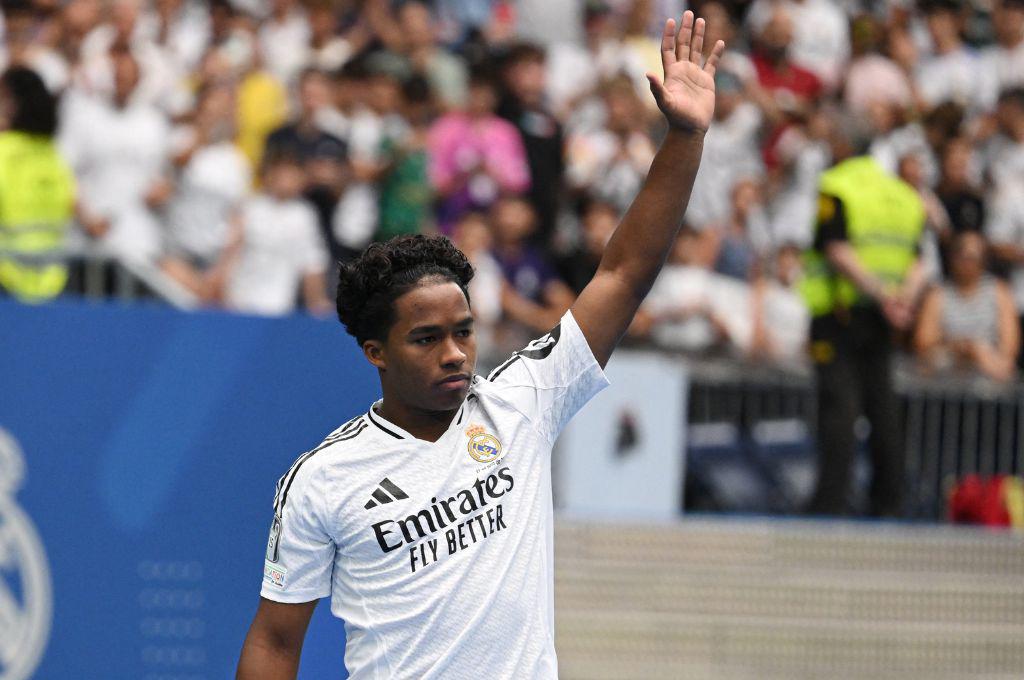 Endrick revela el ídolo que hizo que se hiciera del Real Madrid, su comparación con Vinicius ¿y contempla salir cedido?