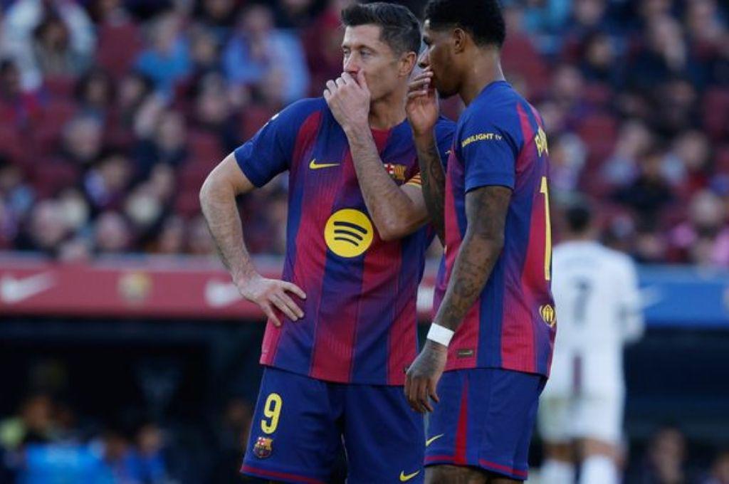 Barrida en Barcelona y los ocho fichajes que desea Flick: estos son los jugadores que llegarían en el mercado de verano