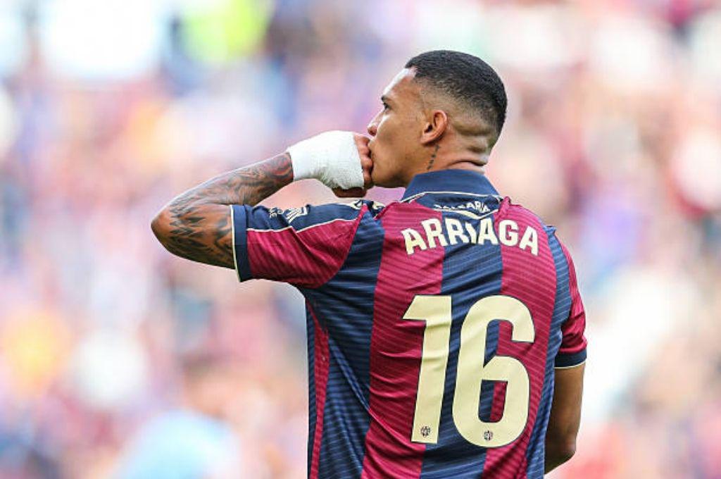 El robo del Real Madrid al Levante, jugador llora por los pitidos y Kervin Arriaga fue castigado en el Bernabéu