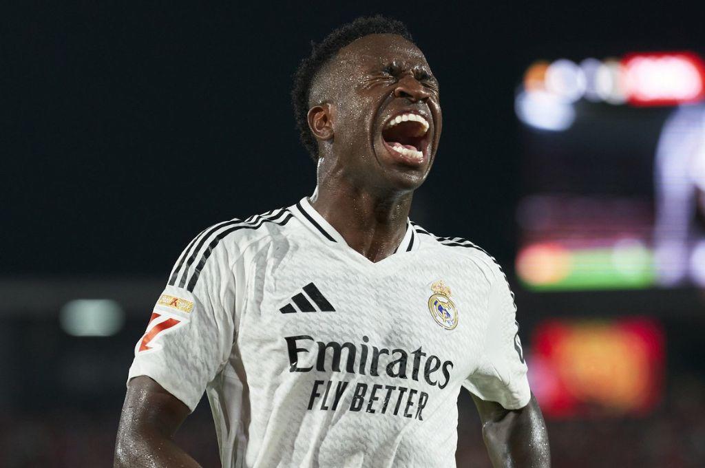 Real Madrid recibe la noticia que no esperaba de Vinicius tras caer ante Barcelona: Ancelotti confirma su decisión