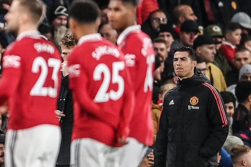 ¡Problemas en Manchester! Cristiano Ronaldo se va al vestuario minutos antes de terminar el partido, la relación con Ten Hag es insostenible