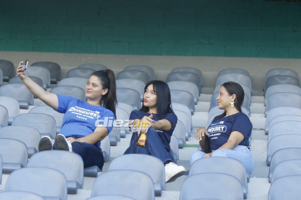 Muchas bellezas y gran ambiente en el estadio Morazán para el clásico entre Real España-Olimpia