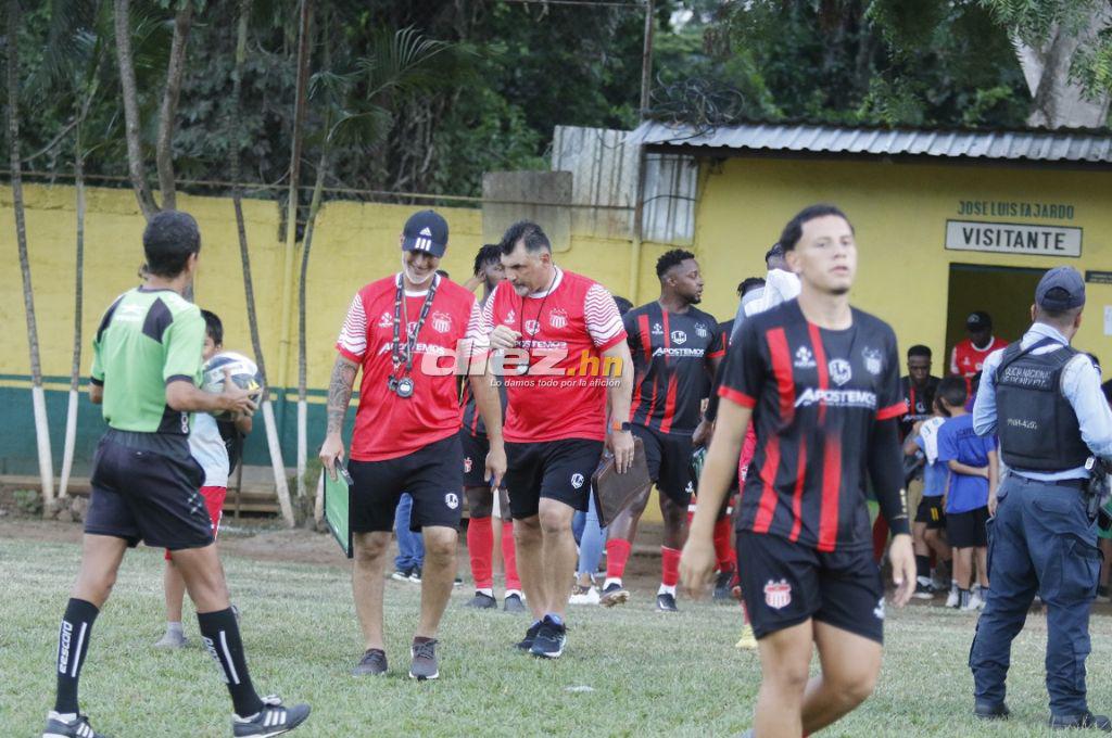¿Qué pasará con el Vida? Jugadores y cuerpo técnico fueron sorprendidos, amistoso y la visita especial que tuvieron